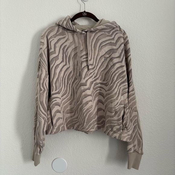 Sweaty Betty Women's Size Medium Brown Zebra Print Essentials Cropped Hoodie - Picture 1 of 4